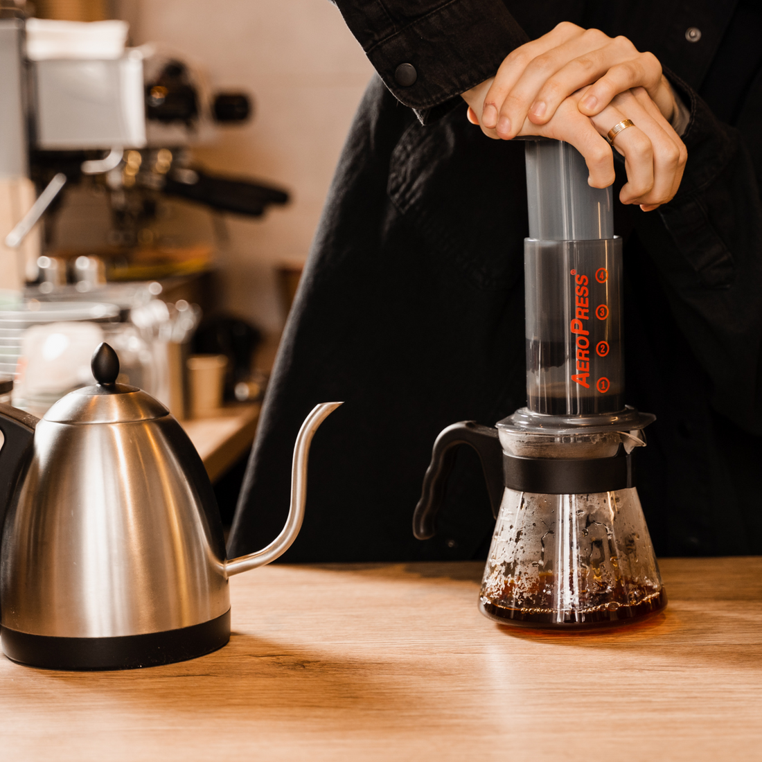 Aeropress Clásica ¿Cómo preparar un café en aeropress? – Orígenes Coffee  Roaster